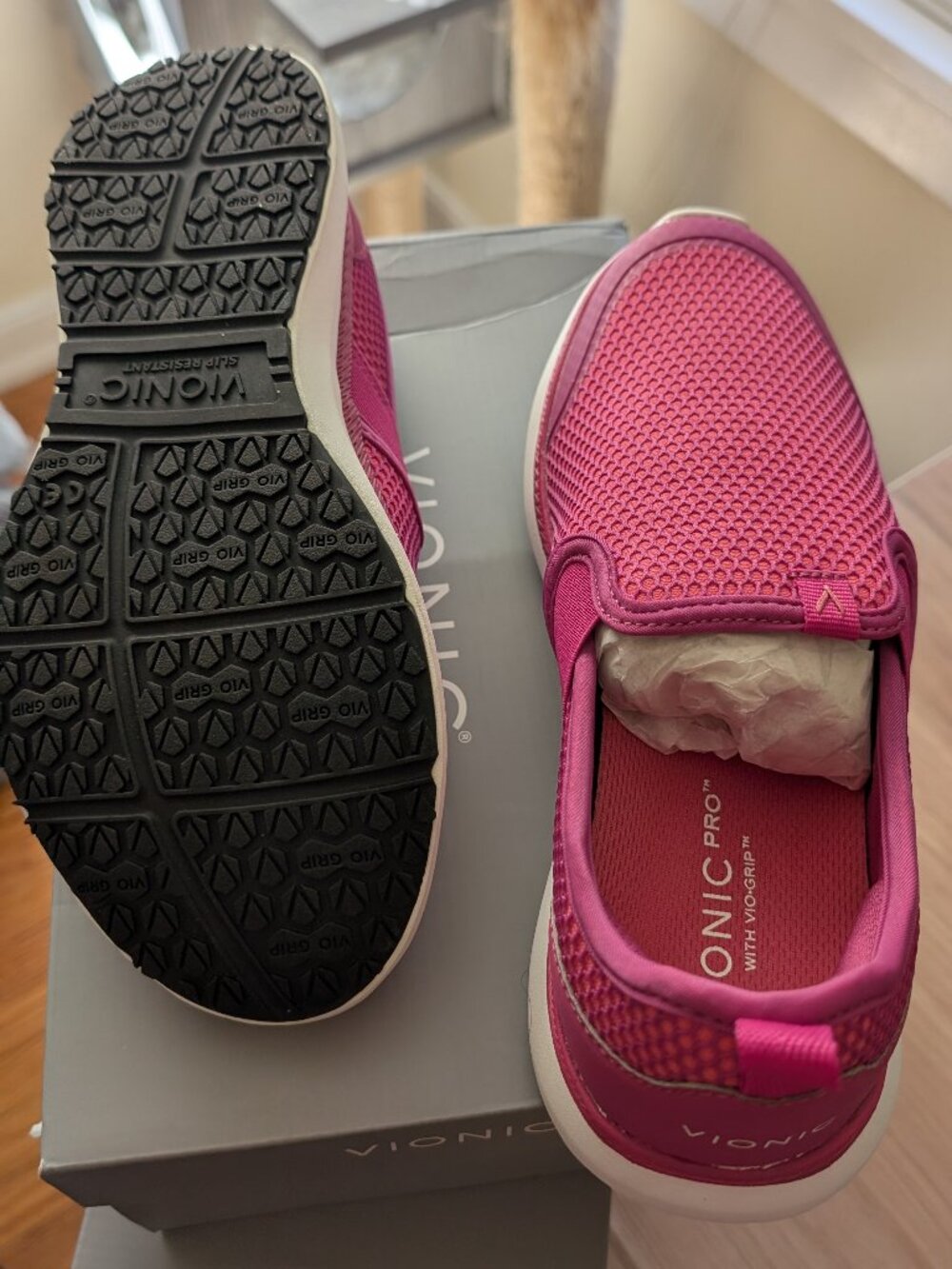 NWT Vionic Julianna in Pink, Size 9.5 W, slip-on shoe in original box - Picture 3 of 4